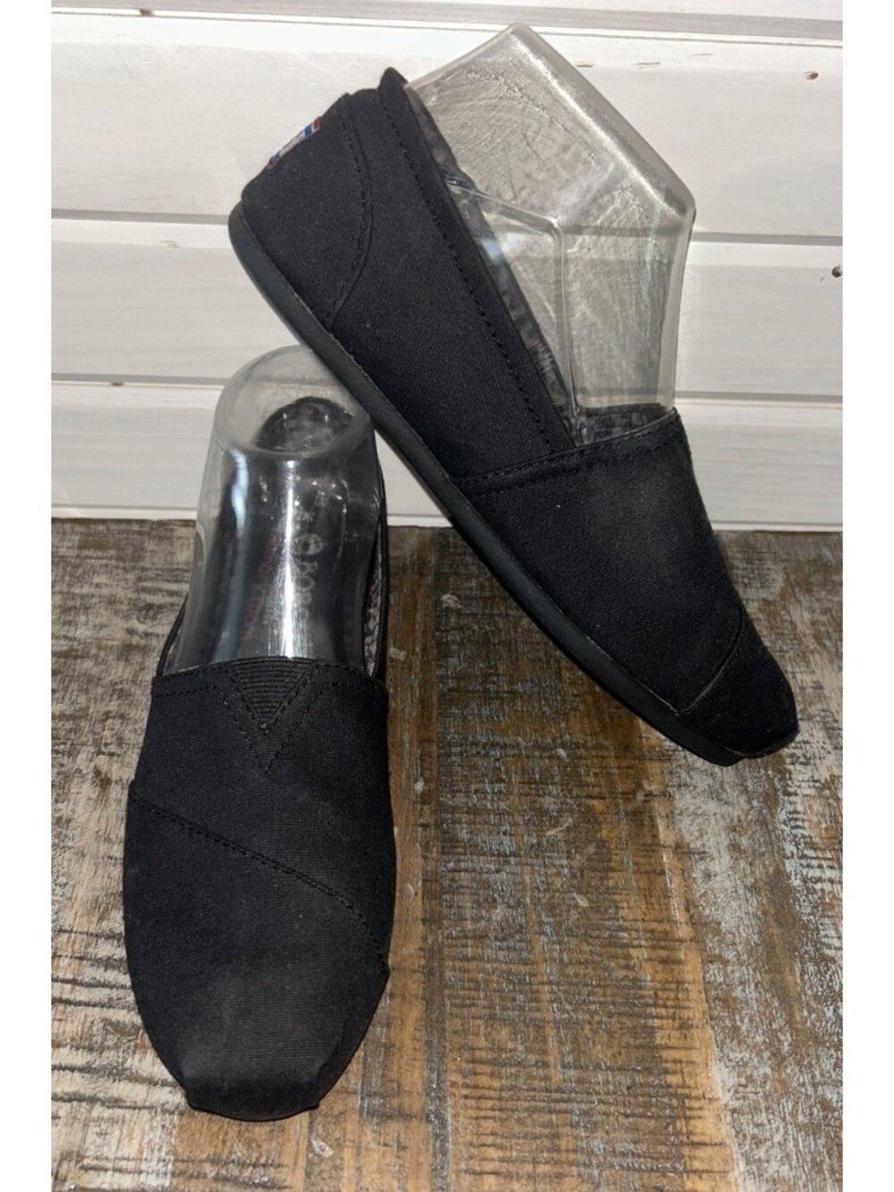 BOBS by Skechers Sz 7.5 Slip On Shoes Black 33645 Pillow Arch Rubber Sole EUC